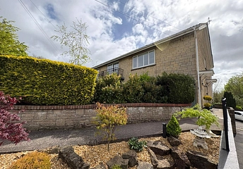 2 bedroom apartment for sale - Hollybush Road, Cyncoed, Cardiff, CF23 - Property View 1