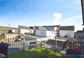 6 bedroom house for sale - Mackintosh Place, Cardiff, CF24 - Property View 1