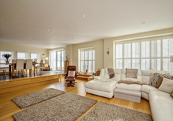 4 bedroom apartment to rent - Headlands, Hayes Road, Penarth, CF64 - Property View 1