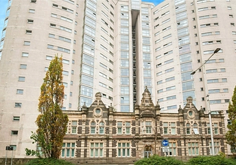 2 bedroom apartment to rent - Altolusso, Bute Terrance, Cardiff, CF10 - Property View 1