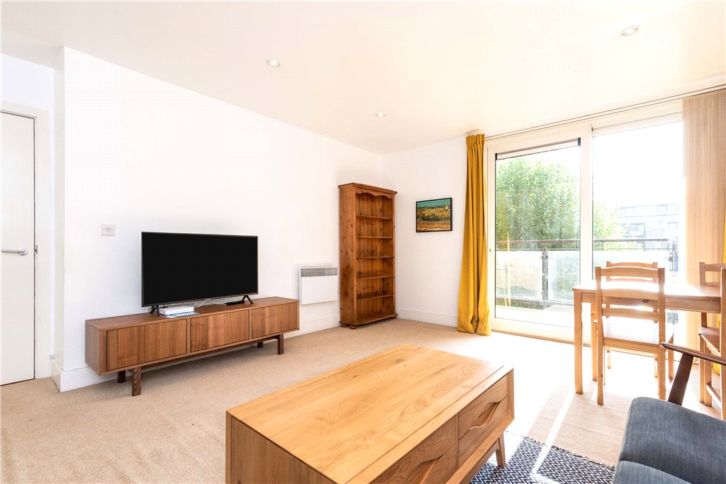 2 bedroom apartment for sale - Ferry Court, Cardiff, CF11 - Property View 3