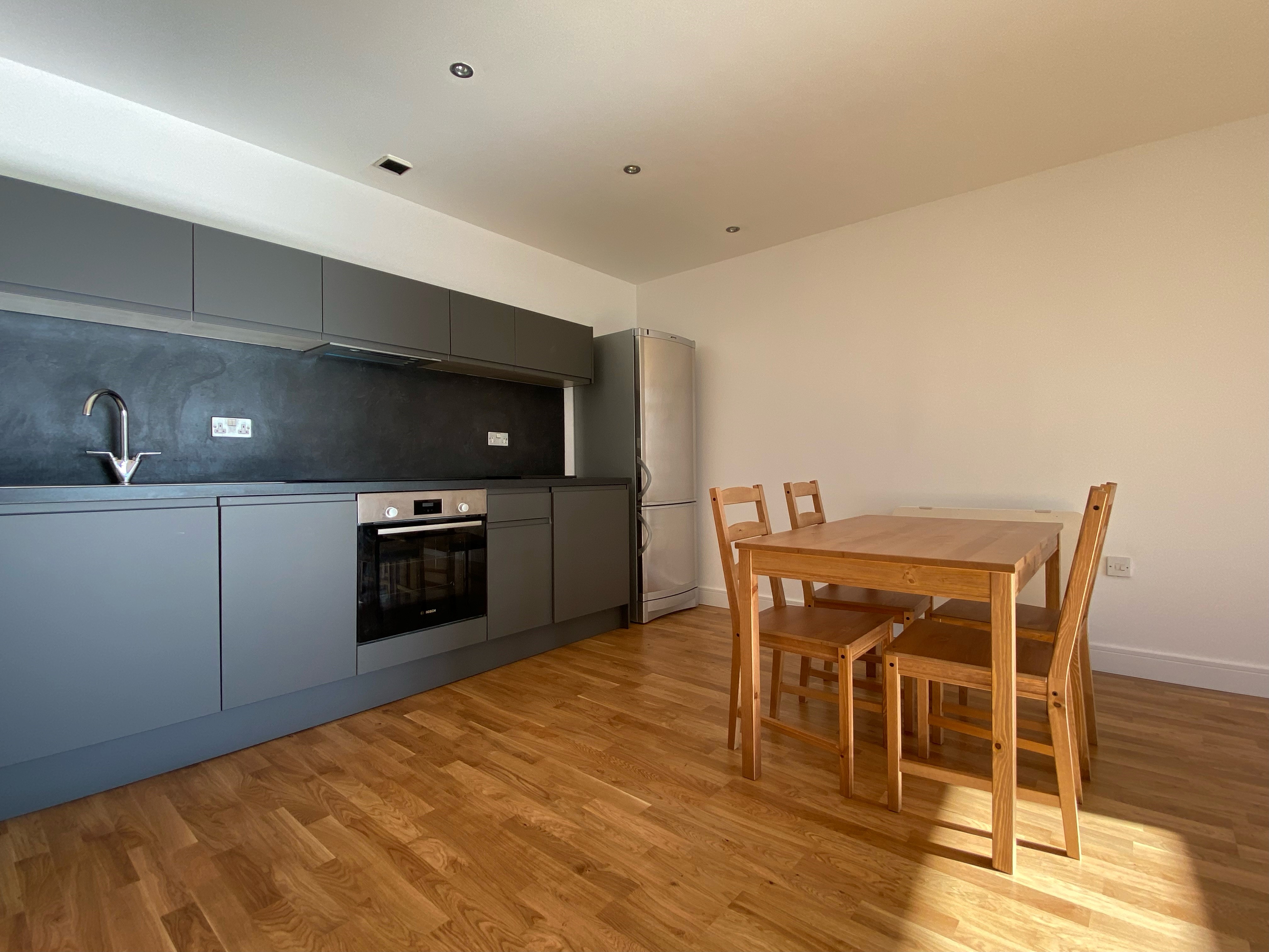 1 bedroom apartment to rent - Altolusso, Bute Terrace, Cardiff, CF10 - Property View 2