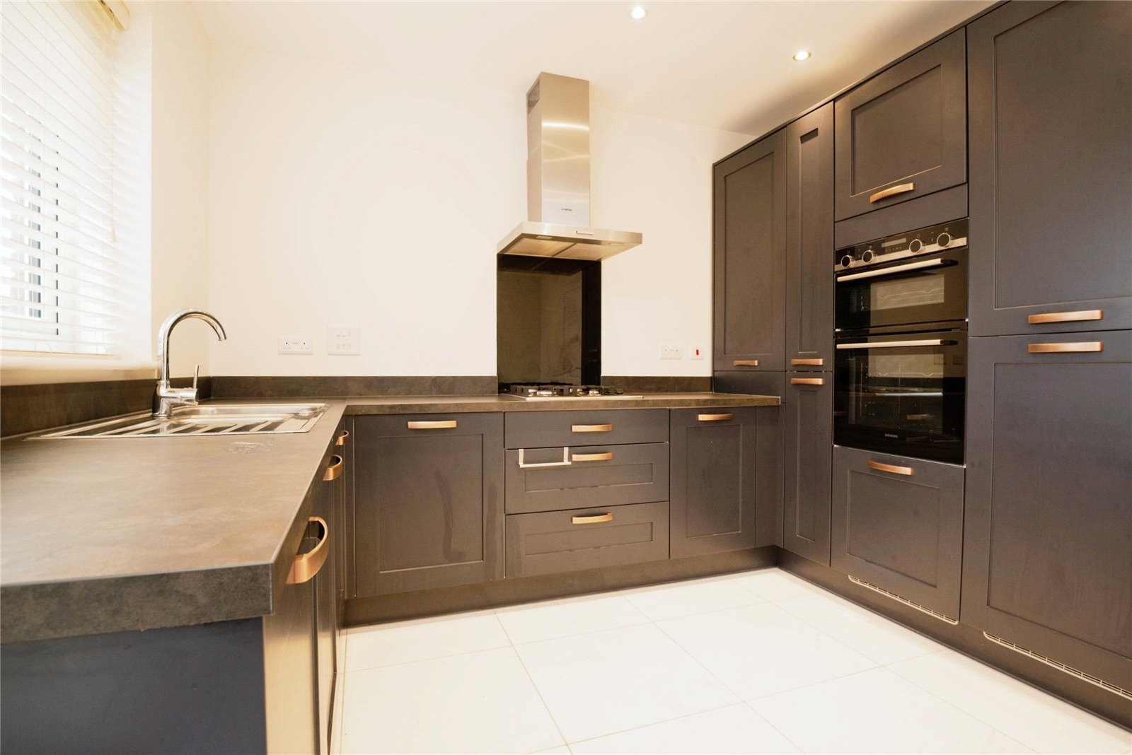 4 bedroom house to rent - Clos Coed Bychan, Caerdydd, CF5 - Property View 1